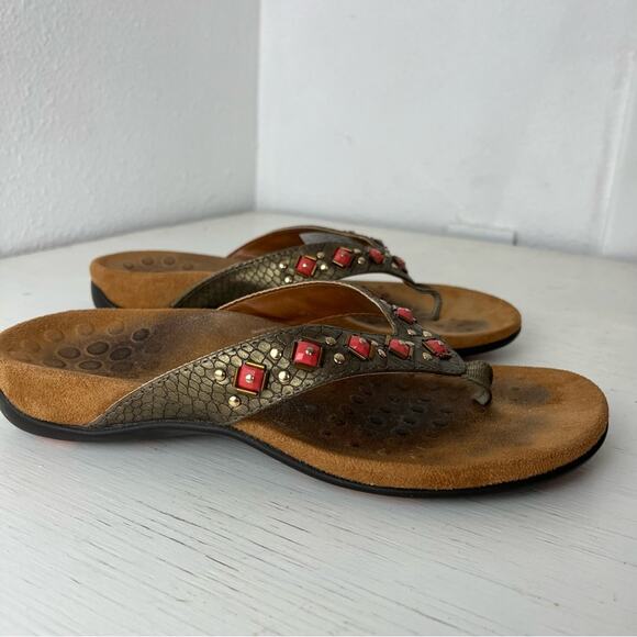 Vionic Floriana brown embellishments flip flop sandal size 6 - Picture 3 of 8
